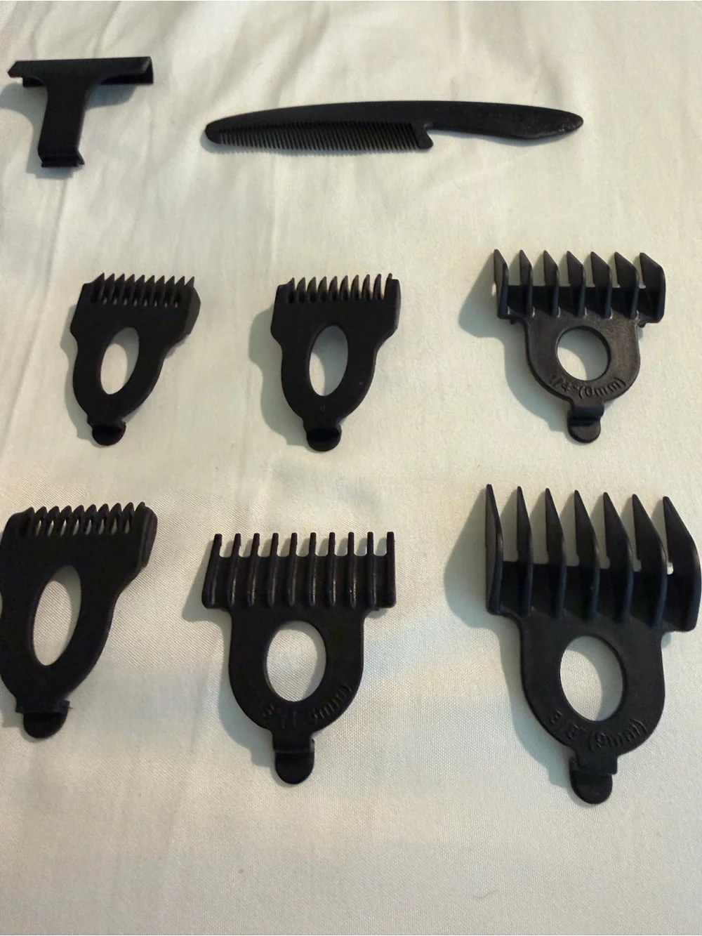 1 Wahl + 2 ConAir Trimmers + 2 Blend Friend Fade Combs + Thinning Scissors LOT